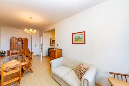 Apartamento à venda com 200m², 4 quartos e 4 vagas Apartamento à venda com 200m², 4 quartos e 4 vagasSala 2