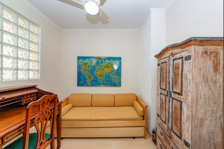 Apartamento à venda com 200m², 4 quartos e 4 vagas Apartamento à venda com 200m², 4 quartos e 4 vagasEscritório