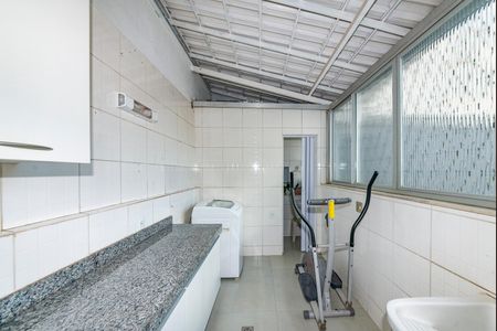 Apartamento à venda com 200m², 4 quartos e 4 vagas Apartamento à venda com 200m², 4 quartos e 4 vagasÁrea de Serviço