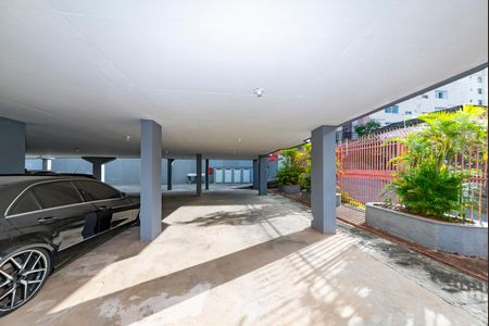 Apartamento à venda com 200m², 4 quartos e 4 vagas Apartamento à venda com 200m², 4 quartos e 4 vagasGaragem