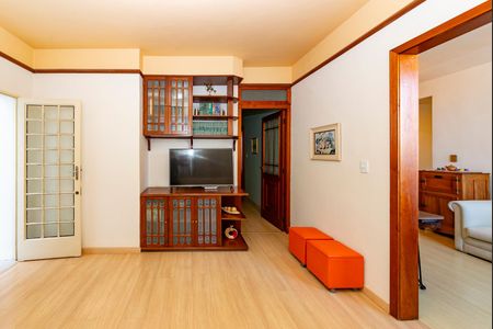 Apartamento à venda com 200m², 4 quartos e 4 vagas Apartamento à venda com 200m², 4 quartos e 4 vagasSala 3