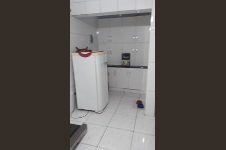 Casa à venda com 225m², 5 quartos e 4 vagas Casa à venda com 225m², 5 quartos e 4 vagasCozinha