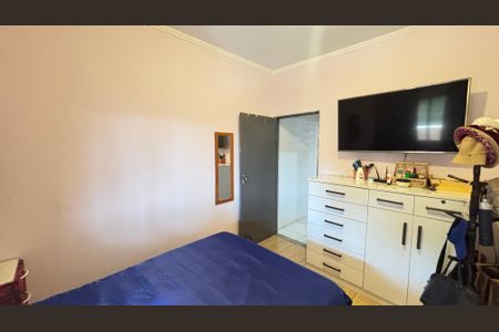 Casa à venda com 230m², 2 quartos e 2 vagas Casa à venda com 230m², 2 quartos e 2 vagasQuarto 1