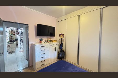Casa à venda com 230m², 2 quartos e 2 vagas Casa à venda com 230m², 2 quartos e 2 vagasQuarto 1