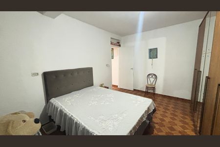Casa à venda com 230m², 2 quartos e 2 vagas Casa à venda com 230m², 2 quartos e 2 vagasCasa 2 - Quarto
