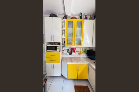 Casa à venda com 230m², 2 quartos e 2 vagas Casa à venda com 230m², 2 quartos e 2 vagasCozinha