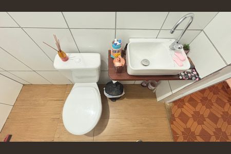Casa à venda com 230m², 2 quartos e 2 vagas Casa à venda com 230m², 2 quartos e 2 vagasCasa 2 - Banheiro