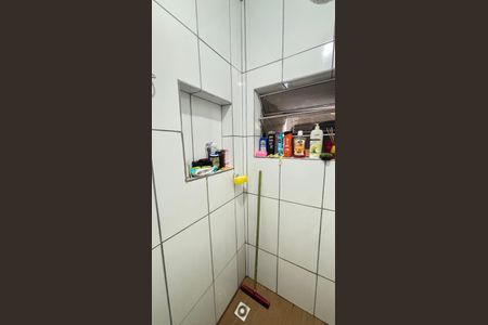 Casa à venda com 230m², 2 quartos e 2 vagas Casa à venda com 230m², 2 quartos e 2 vagasCasa 2 - Banheiro