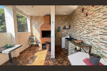 Casa à venda com 230m², 2 quartos e 2 vagas Casa à venda com 230m², 2 quartos e 2 vagasCasa 2 - Área de Serviço