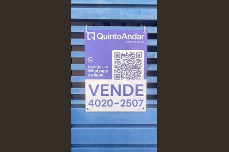 Casa à venda com 230m², 2 quartos e 2 vagas Casa à venda com 230m², 2 quartos e 2 vagasPlaca