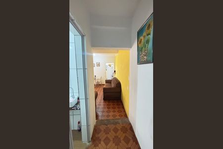 Casa à venda com 230m², 2 quartos e 2 vagas Casa à venda com 230m², 2 quartos e 2 vagasCasa 2 - Corredor