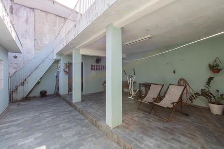 Casa à venda com 226m², 3 quartos e 4 vagas Casa à venda com 226m², 3 quartos e 4 vagasQuintal