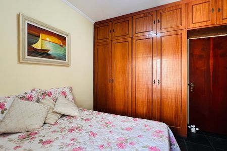 Casa à venda com 275m², 3 quartos e 2 vagas Casa à venda com 275m², 3 quartos e 2 vagasQuarto 1