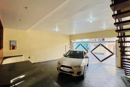 Casa à venda com 275m², 3 quartos e 2 vagas Casa à venda com 275m², 3 quartos e 2 vagasGaragem