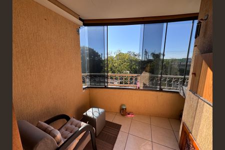 Apartamento à venda com 71m², 2 quartos e 1 vaga Apartamento à venda com 71m², 2 quartos e 1 vagaSacada