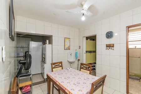 Casa à venda com 119m², 2 quartos e 2 vagas Casa à venda com 119m², 2 quartos e 2 vagasCopa