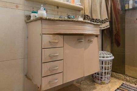 Casa à venda com 119m², 2 quartos e 2 vagas Casa à venda com 119m², 2 quartos e 2 vagasBanheiro