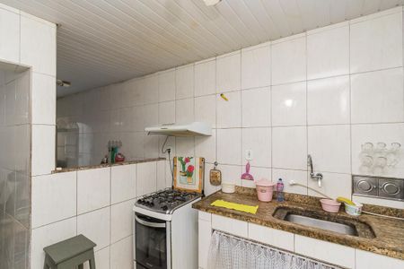 Casa à venda com 119m², 2 quartos e 2 vagas Casa à venda com 119m², 2 quartos e 2 vagasCozinha