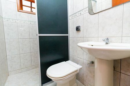 Casa à venda com 30m², 1 quarto e sem vaga Casa à venda com 30m², 1 quarto e sem vagaBanheiro