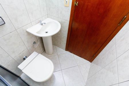 Casa à venda com 30m², 1 quarto e sem vaga Casa à venda com 30m², 1 quarto e sem vagaBanheiro