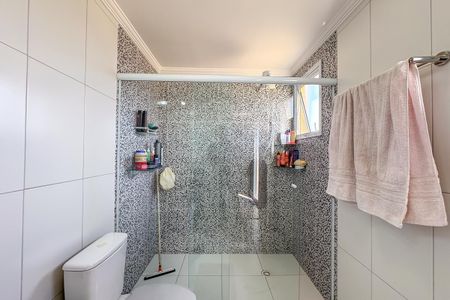 Apartamento à venda com 181m², 3 quartos e 2 vagas Apartamento à venda com 181m², 3 quartos e 2 vagasBanheiro da Suíte