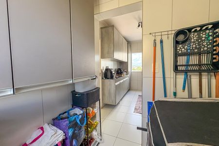 Apartamento à venda com 181m², 3 quartos e 2 vagas Apartamento à venda com 181m², 3 quartos e 2 vagasÁrea de Serviço