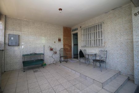 Casa à venda com 90m², 3 quartos e 2 vagasVaranda