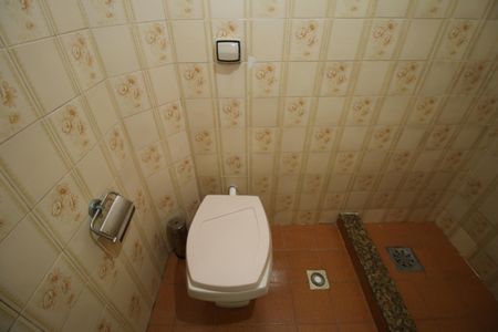 Casa à venda com 90m², 3 quartos e 2 vagasBanheiro