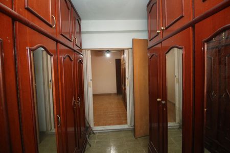 Casa à venda com 90m², 3 quartos e 2 vagasCloset