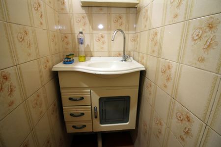 Casa à venda com 90m², 3 quartos e 2 vagasBanheiro