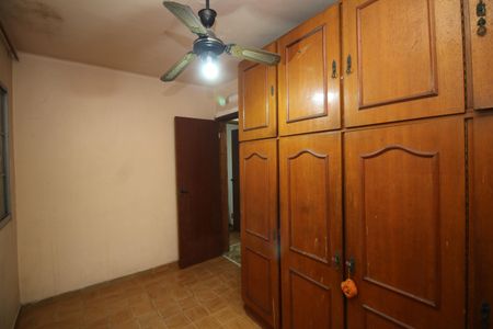 Casa à venda com 90m², 3 quartos e 2 vagasQuarto 2