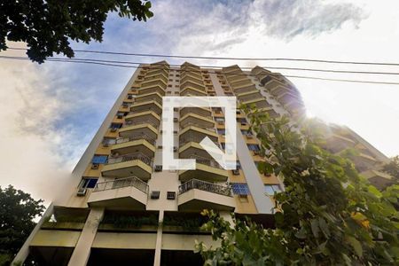 Apartamento à venda com 122m², 3 quartos e 2 vagasFachada