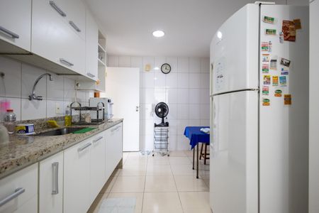 Apartamento à venda com 122m², 3 quartos e 2 vagasCozinha