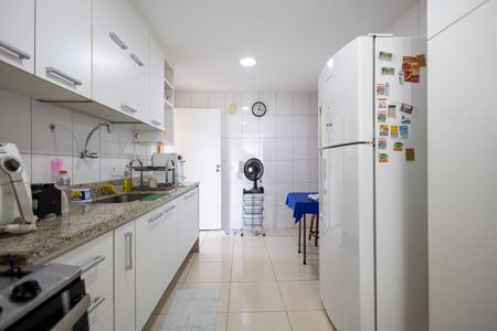 Apartamento à venda com 122m², 3 quartos e 2 vagasCozinha