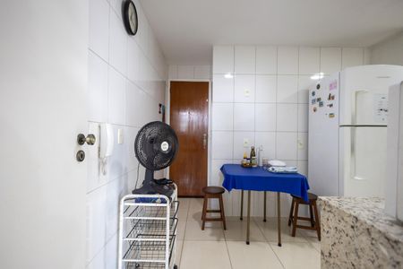 Apartamento à venda com 122m², 3 quartos e 2 vagasCozinha