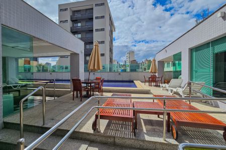 Apartamento à venda com 162m², 4 quartos e 6 vagas Apartamento à venda com 162m², 4 quartos e 6 vagasÁrea comum