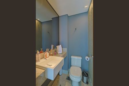 Apartamento à venda com 162m², 4 quartos e 6 vagas Apartamento à venda com 162m², 4 quartos e 6 vagasLavabo