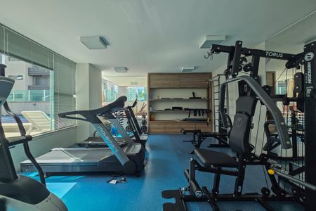 Apartamento à venda com 162m², 4 quartos e 6 vagas Apartamento à venda com 162m², 4 quartos e 6 vagasÁrea comum - Academia