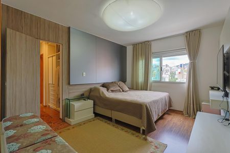 Apartamento à venda com 162m², 4 quartos e 6 vagas Apartamento à venda com 162m², 4 quartos e 6 vagasSuíte 1