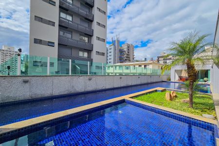 Apartamento à venda com 162m², 4 quartos e 6 vagas Apartamento à venda com 162m², 4 quartos e 6 vagasÁrea comum - Piscina