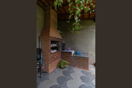 Casa à venda com 100m², 3 quartos e 2 vagas Casa à venda com 100m², 3 quartos e 2 vagasÁrea comum - Churrasqueira