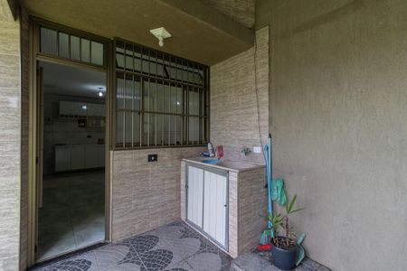 Casa à venda com 100m², 3 quartos e 2 vagas Casa à venda com 100m², 3 quartos e 2 vagasÁrea de Serviço