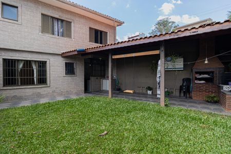 Casa à venda com 100m², 3 quartos e 2 vagas Casa à venda com 100m², 3 quartos e 2 vagasQuintal
