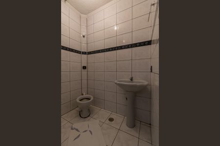 Casa à venda com 100m², 3 quartos e 2 vagas Casa à venda com 100m², 3 quartos e 2 vagasBanheiro da Suíte