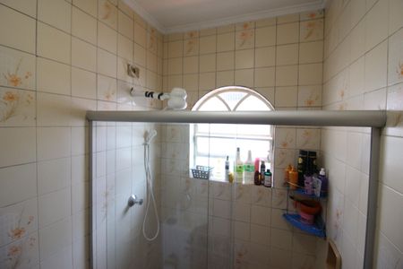 Casa à venda com 180m², 3 quartos e 2 vagasBanheiro da Suíte 1