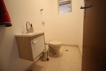Casa à venda com 180m², 3 quartos e 2 vagasLavabo