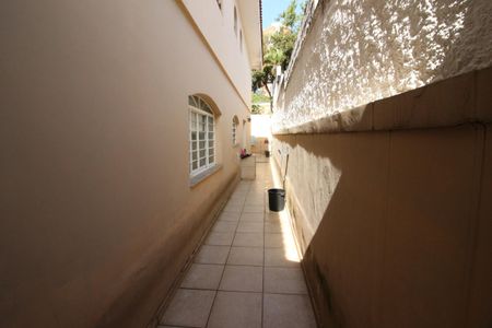 Casa à venda com 180m², 3 quartos e 2 vagasQuintal