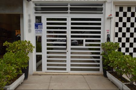 Apartamento à venda com 57m², 1 quarto e sem vagaFachada 