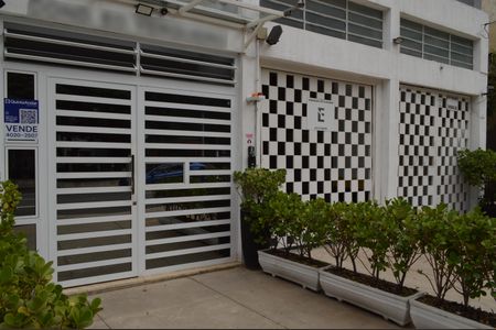 Apartamento à venda com 57m², 1 quarto e sem vagaFachada 