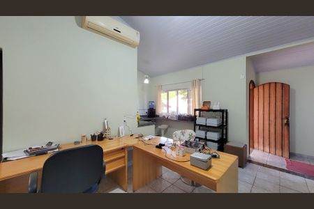 Casa à venda com 280m², 3 quartos e 6 vagas Casa à venda com 280m², 3 quartos e 6 vagasSala da Edicula